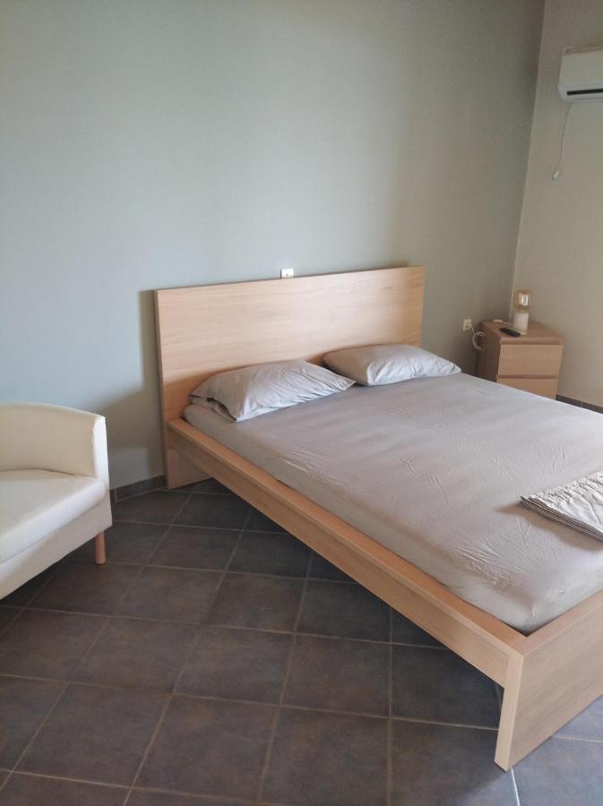 فيلا Aggeliki House 3 Kómboi المظهر الخارجي الصورة