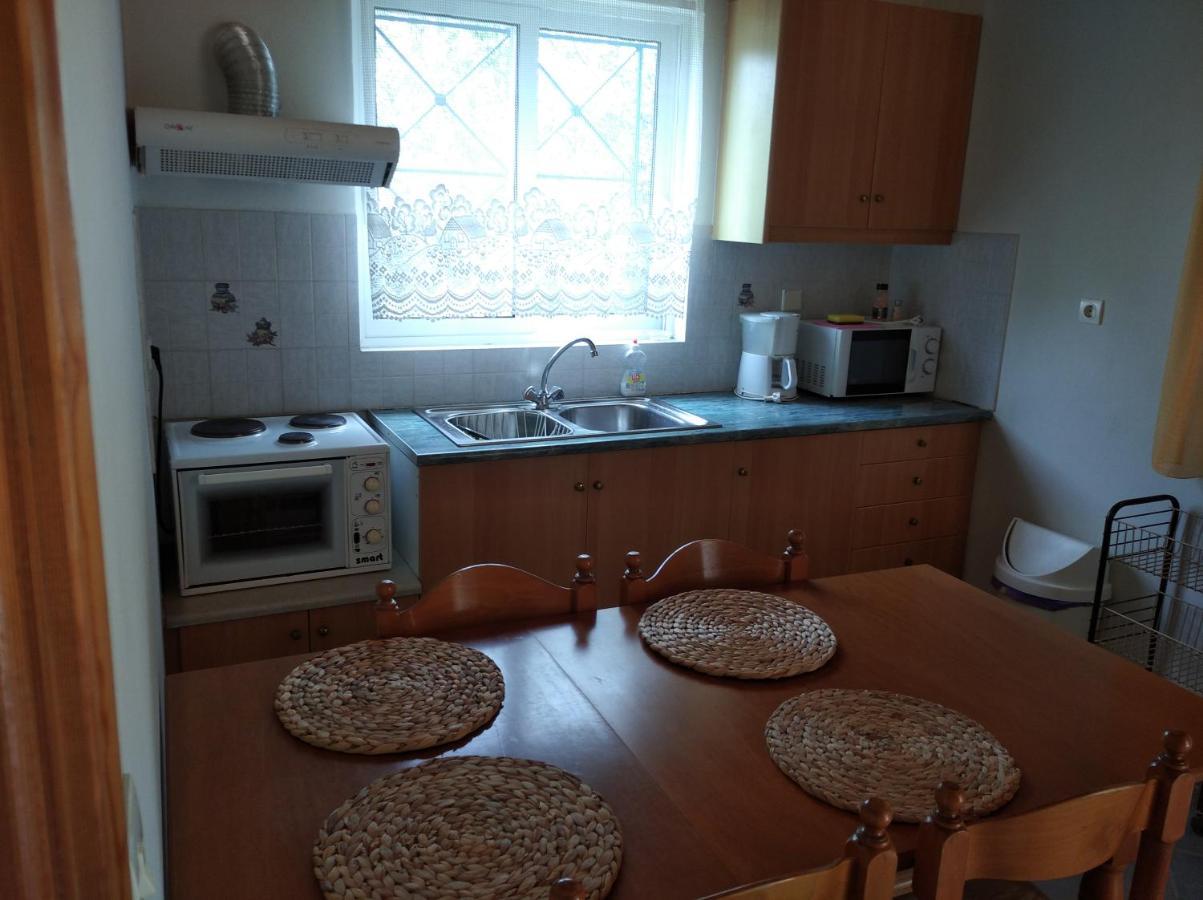 فيلا Aggeliki House 3 Kómboi المظهر الخارجي الصورة